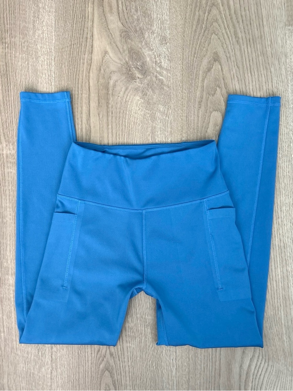 Blue high-waisted leggings with pockets size Small